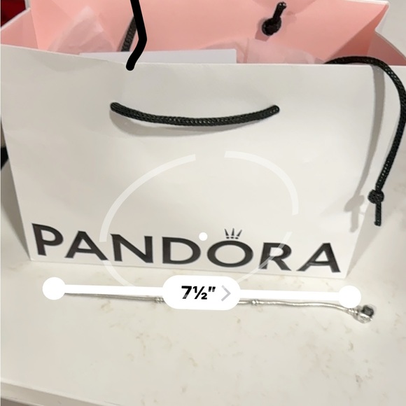 Pandora set of 2 bracelets with charms - Picture 5 of 7